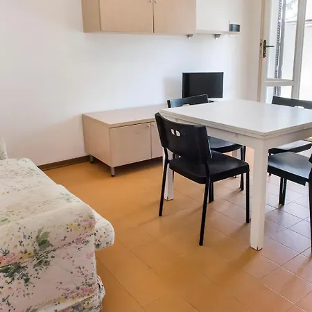 M050 - Trilocale Con Giardino Vicino Al Mare Daire